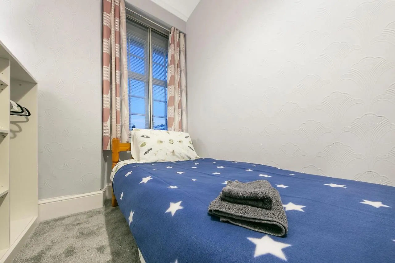 Constancevilla B8 - Grampian Lettings Ltd 애버딘
